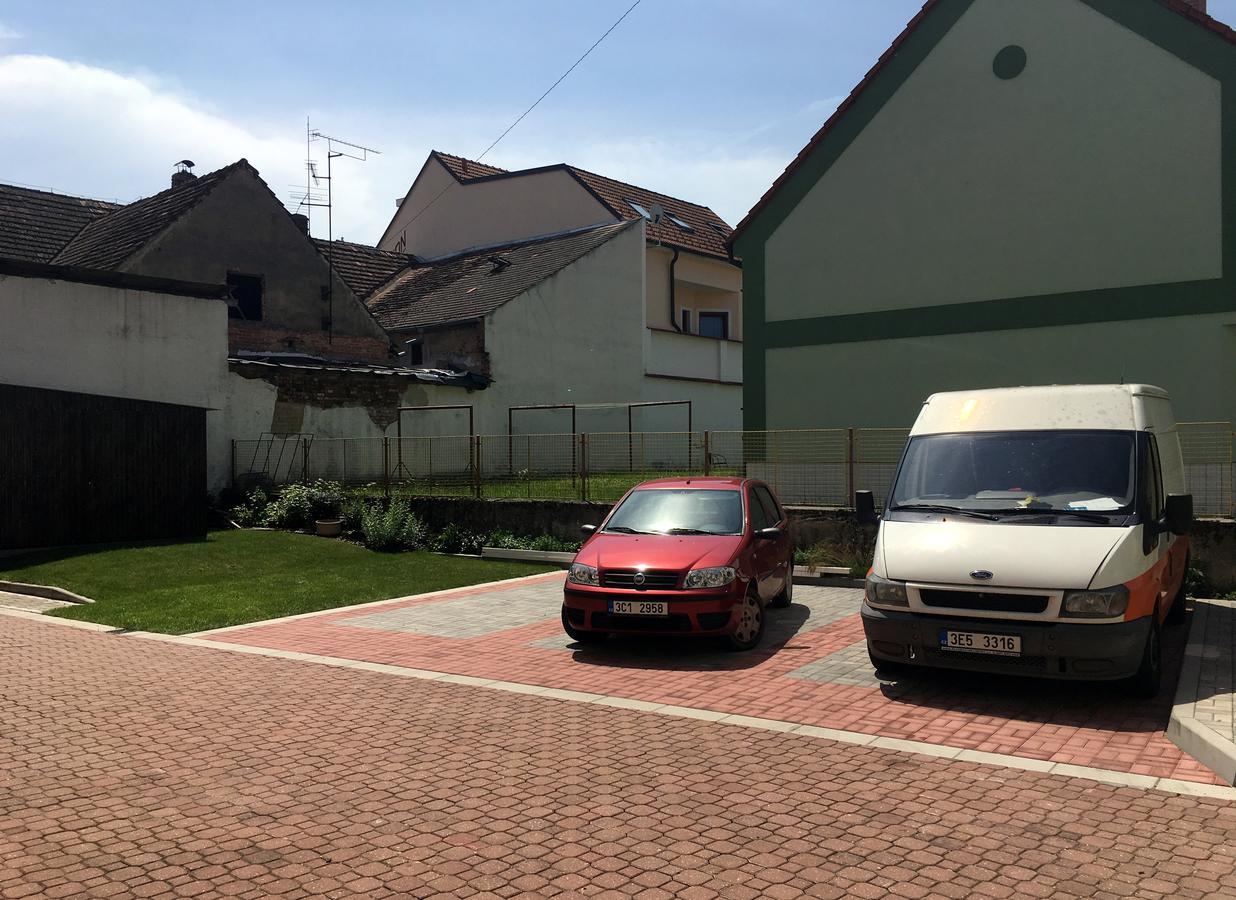 Třeboň Apartmany Na Sadech מראה חיצוני תמונה